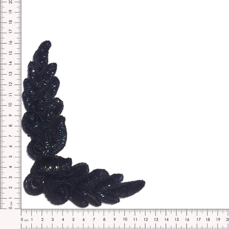 2644797035 aplique negro en forma L con pedreria 17 cm