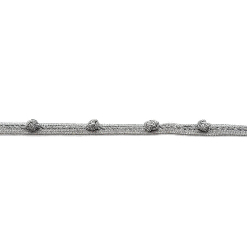 Galón metálico fino de 1,5 cm en oro con nudos decorativos