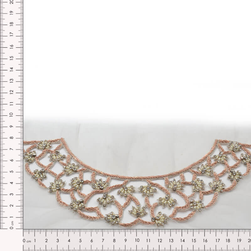 Cuello Bordado con Pedrería y Perlas 20 cm - Imagen 4
