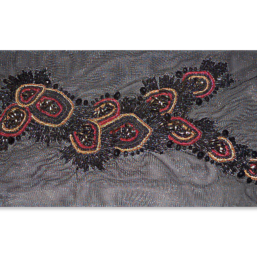 Aplicación decorativa negra para vestuario festivo
