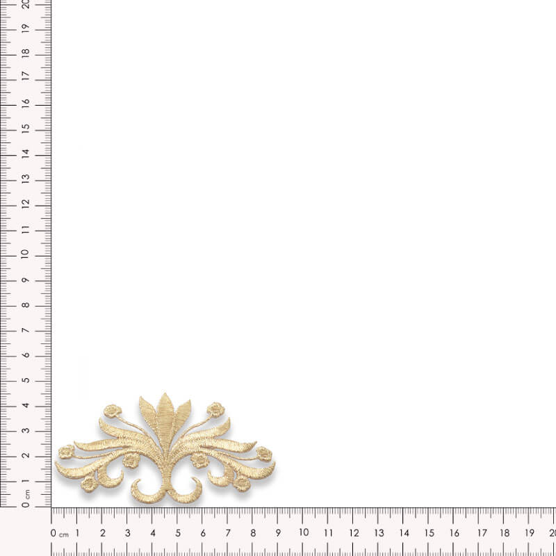 Aplique ornamental bordado oro estilo festivo