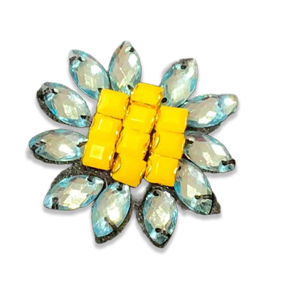 Aplique de pedrería con diseño floral