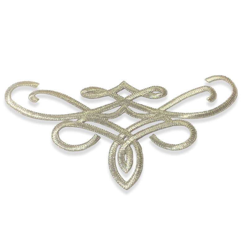 Aplique bordado ornamental de 23 cm en color oro viejo para confección