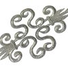 Aplique decorativo bordado plata con diseño ornamental