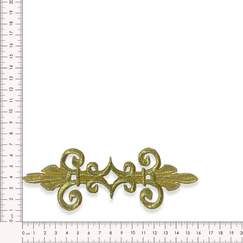 Aplique decorativo bordado en oro con diseño ornamental