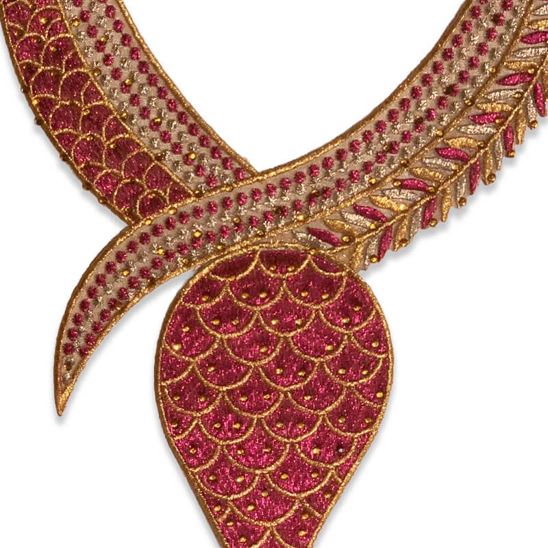 Detalle de aplique textil ornamental para confección festiva