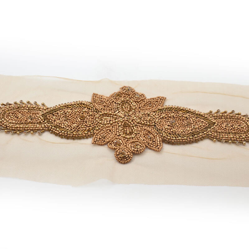 Cinturón decorativo con strass dorado