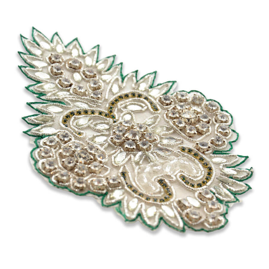 Aplique decorativo con cristales brillantes