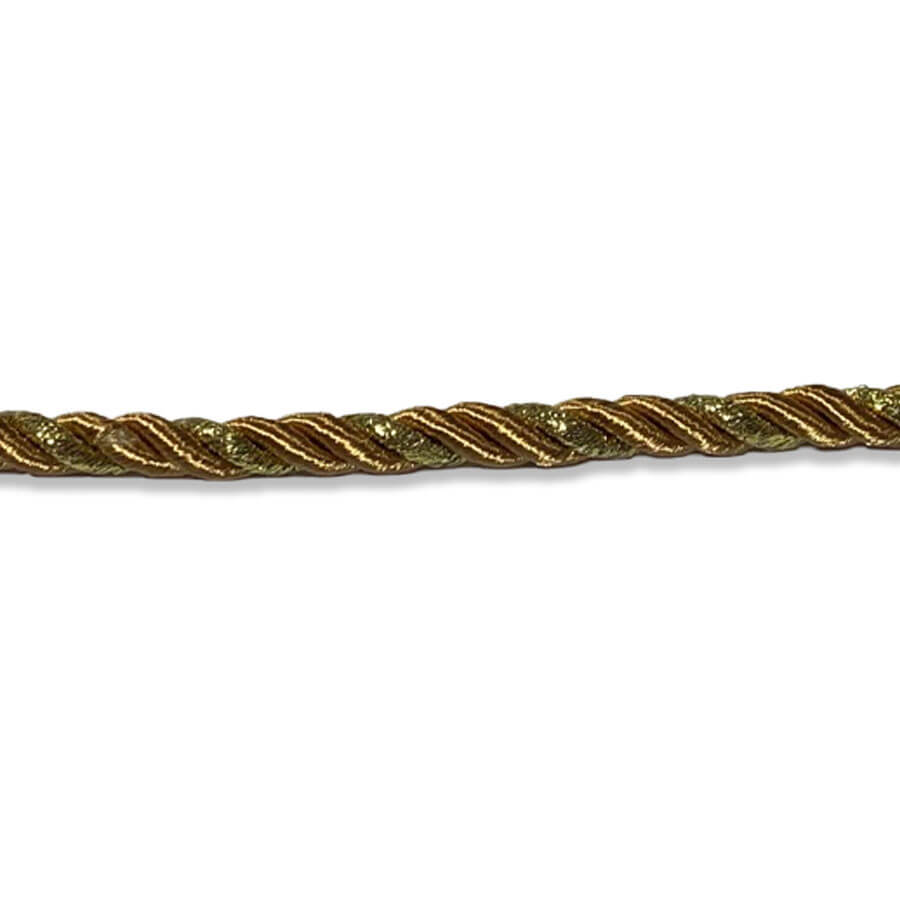 Cordón decorativo blanco y plata.