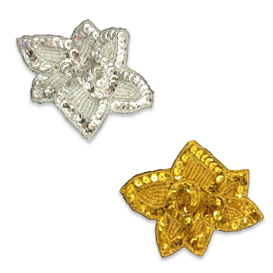 Aplique bordado plata con lentejuelas decorativas