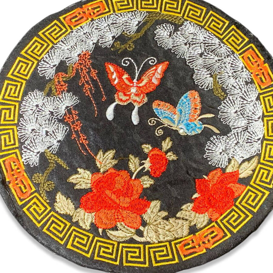 Aplique textil ornamental de gran tamaño